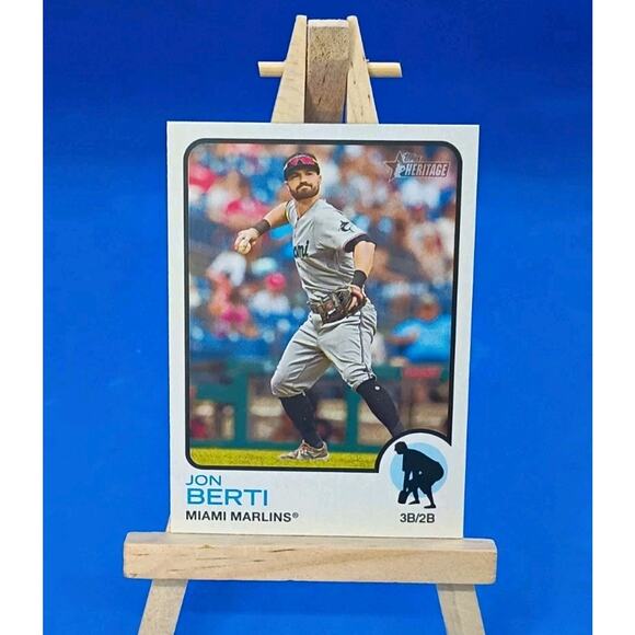 2022 Topps Heritage High Number - Jon Berti #638 - Picture 1 of 4